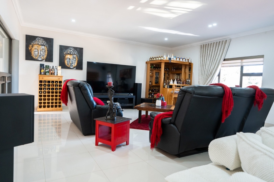 3 Bedroom Property for Sale in Wilkoppies North West